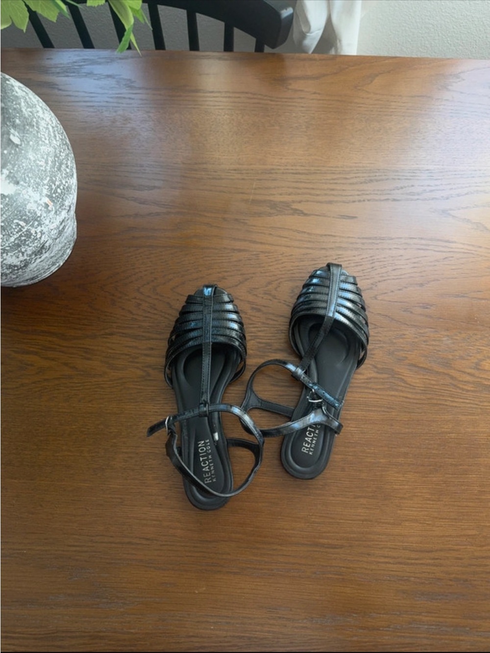 Kenneth Cole Reaction Women's Black Strappy Ankle Tie Sandals